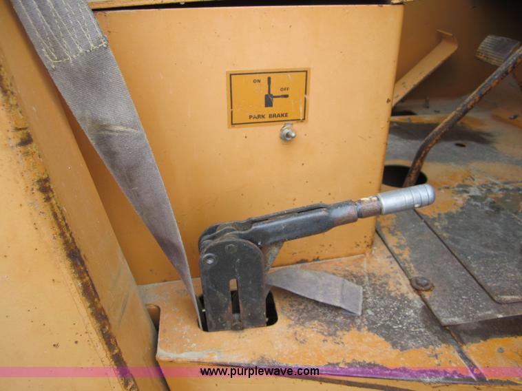 image for item C5157 Case 586D forklift