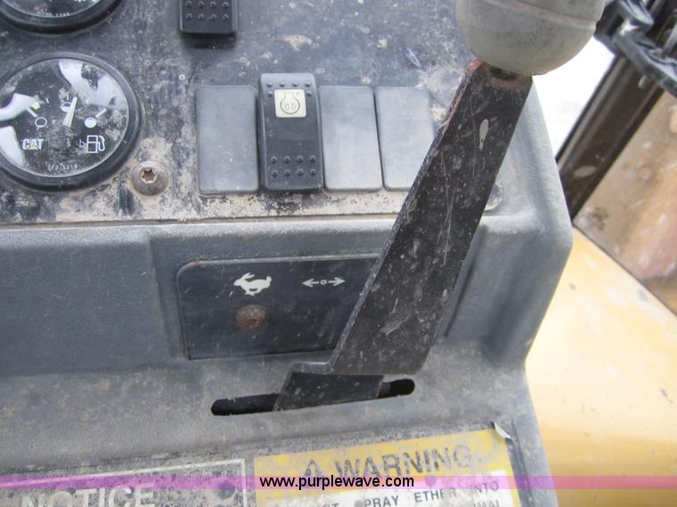 image for item C5158 1999 Caterpillar 426C backhoe