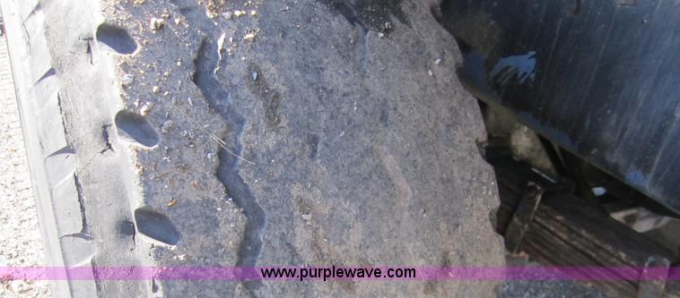 image for item C5166 1973 Mack DM800 dump truck