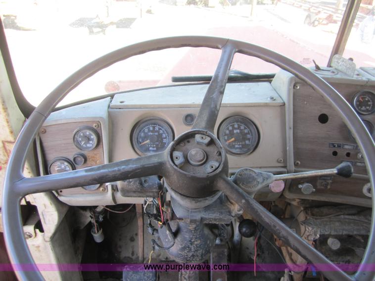 image for item C5166 1973 Mack DM800 dump truck