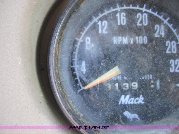 image for item C5166 1973 Mack DM800 dump truck