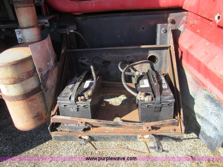 image for item C5166 1973 Mack DM800 dump truck