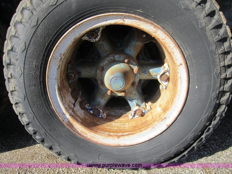 image for item C5166 1973 Mack DM800 dump truck