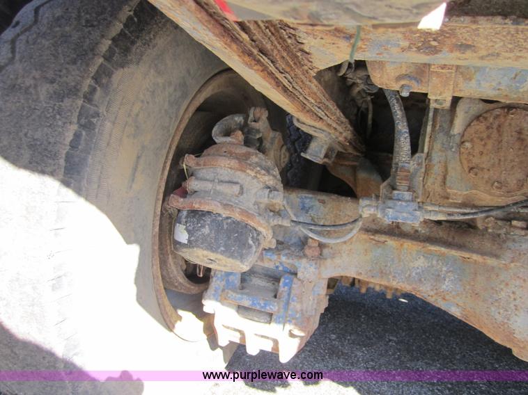 image for item C5166 1973 Mack DM800 dump truck