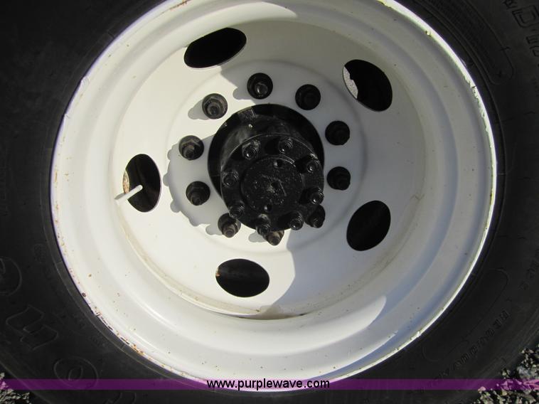 image for item C5217 1997 International 4700 dump truck