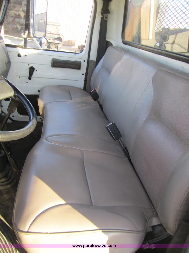 image for item C5217 1997 International 4700 dump truck