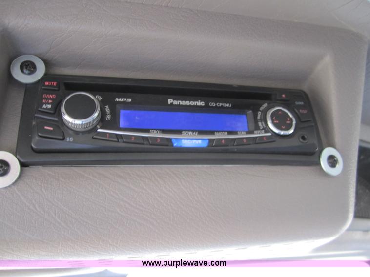 image for item C5217 1997 International 4700 dump truck