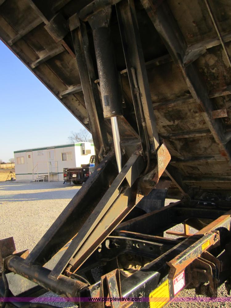 image for item C5217 1997 International 4700 dump truck