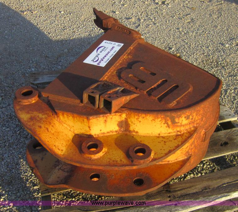 image for item C5219 WB 16" rock bucket