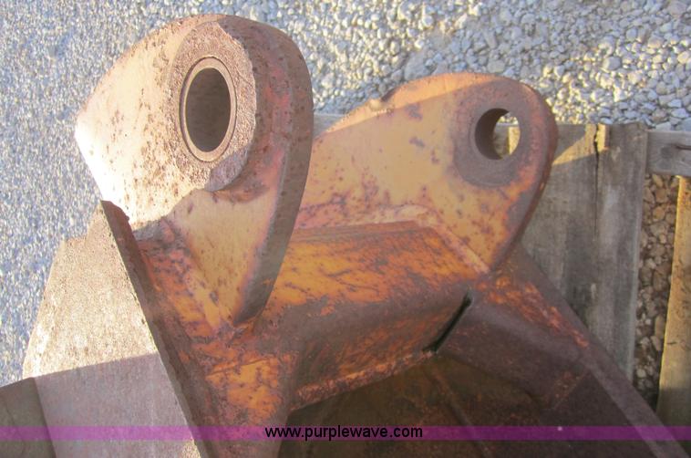 image for item C5219 WB 16" rock bucket