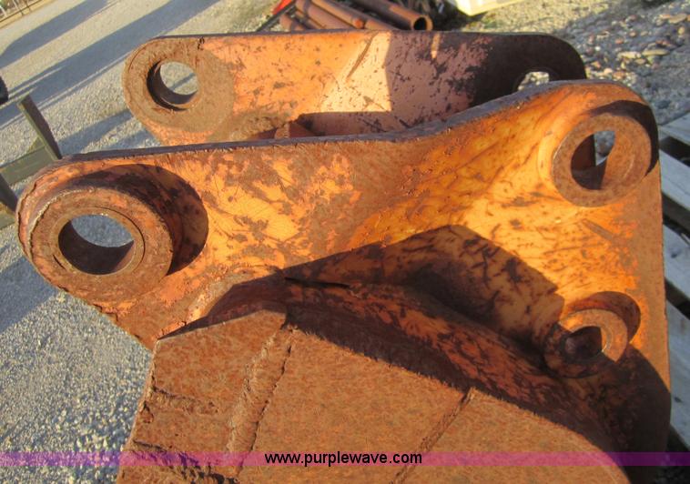 image for item C5222 Case 16" back hoe bucket