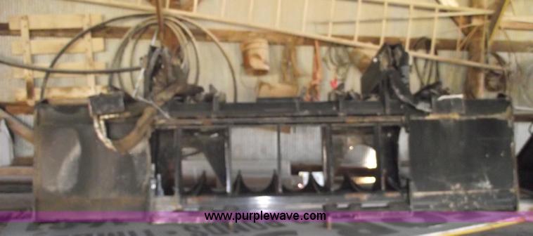 image for item C5710 2011 Solesbee 55984 84" heavy duty grapple bucket