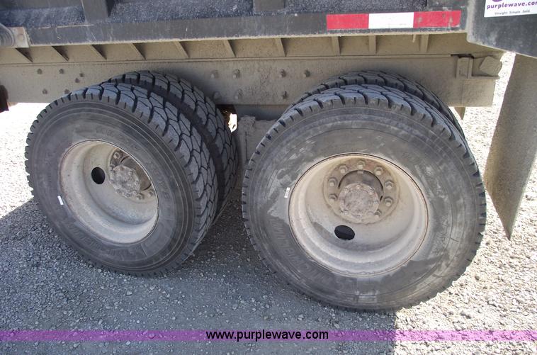 image for item C5715 1999 Mack RD688S dump truck