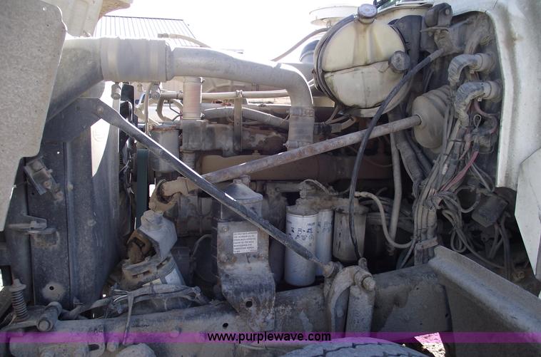 image for item C5715 1999 Mack RD688S dump truck