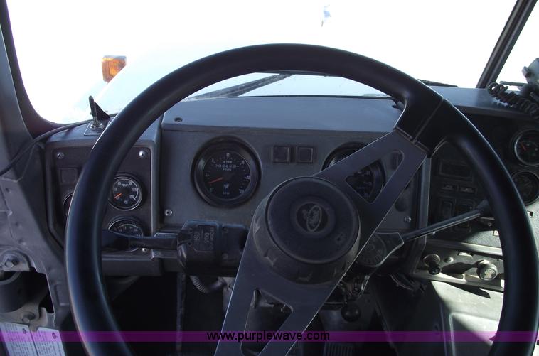 image for item C5715 1999 Mack RD688S dump truck