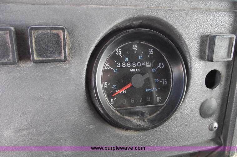 image for item C5715 1999 Mack RD688S dump truck