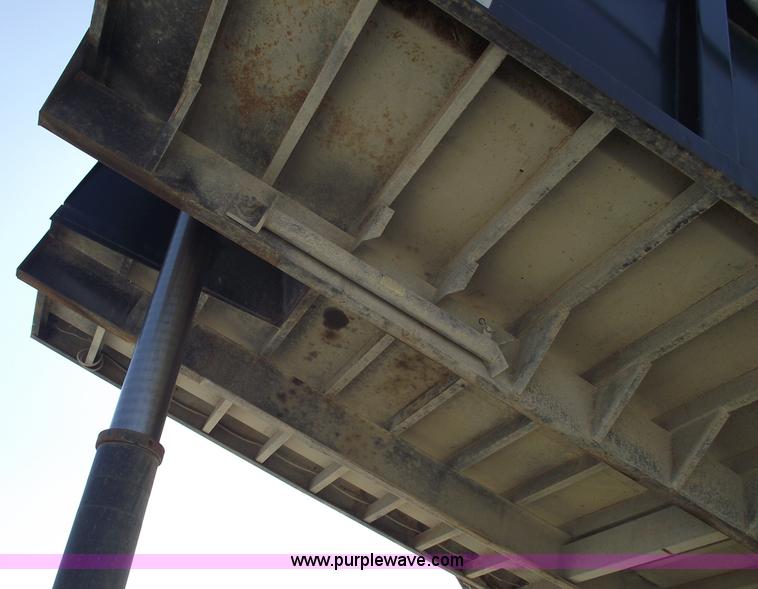 image for item C5716 1999 Mack RD688S dump truck