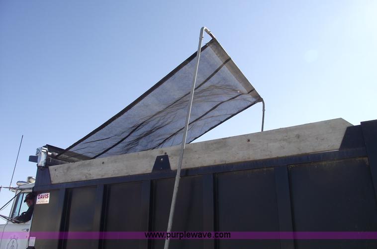 image for item C5716 1999 Mack RD688S dump truck