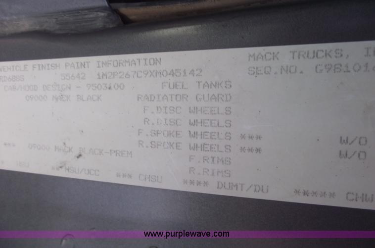 image for item C5716 1999 Mack RD688S dump truck