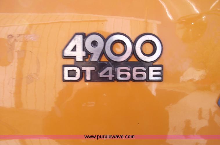 image for item C5717 1997 International 4900 dump truck