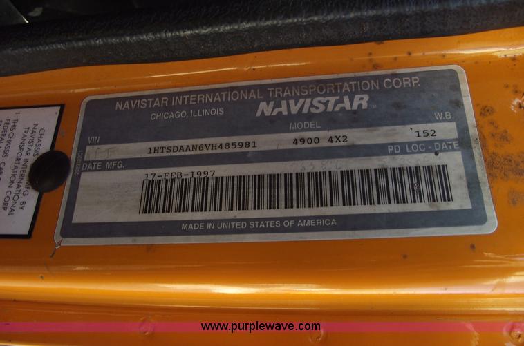 image for item C5717 1997 International 4900 dump truck