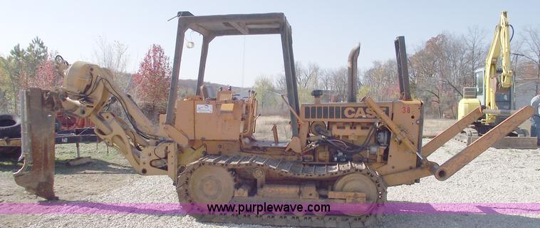 image for item C5755 Case 475 vibratory cable plow