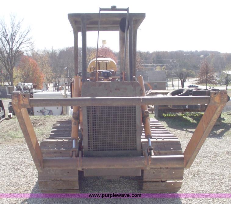 image for item C5755 Case 475 vibratory cable plow