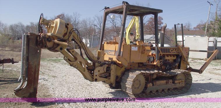 image for item C5755 Case 475 vibratory cable plow