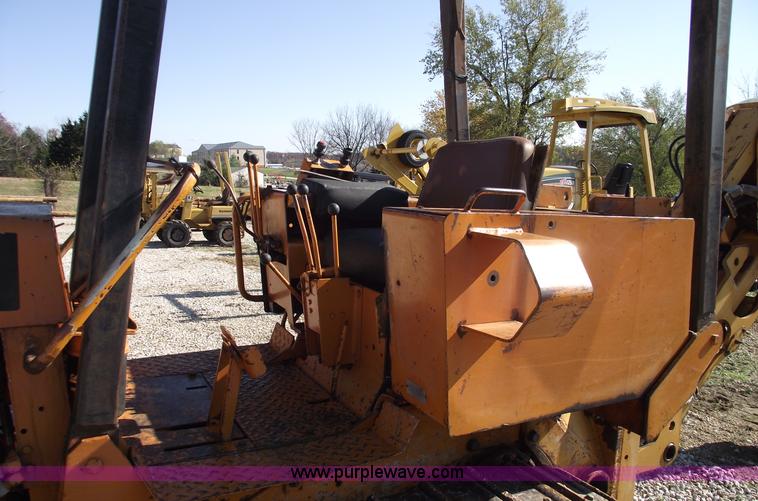 image for item C5755 Case 475 vibratory cable plow