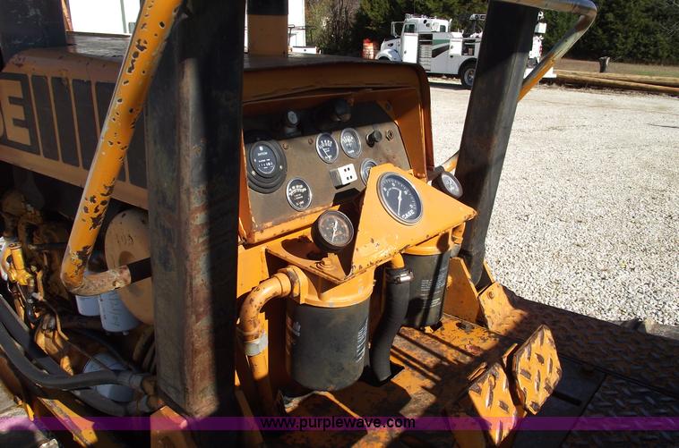 image for item C5755 Case 475 vibratory cable plow