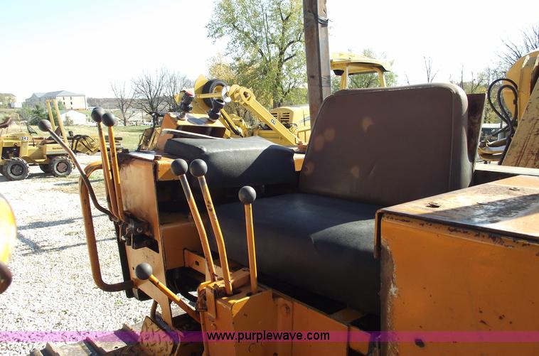 image for item C5755 Case 475 vibratory cable plow