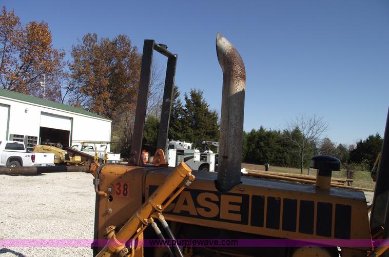 image for item C5755 Case 475 vibratory cable plow