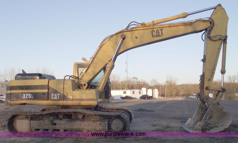 image for item C5794 1992 Caterpillar 325L excavator
