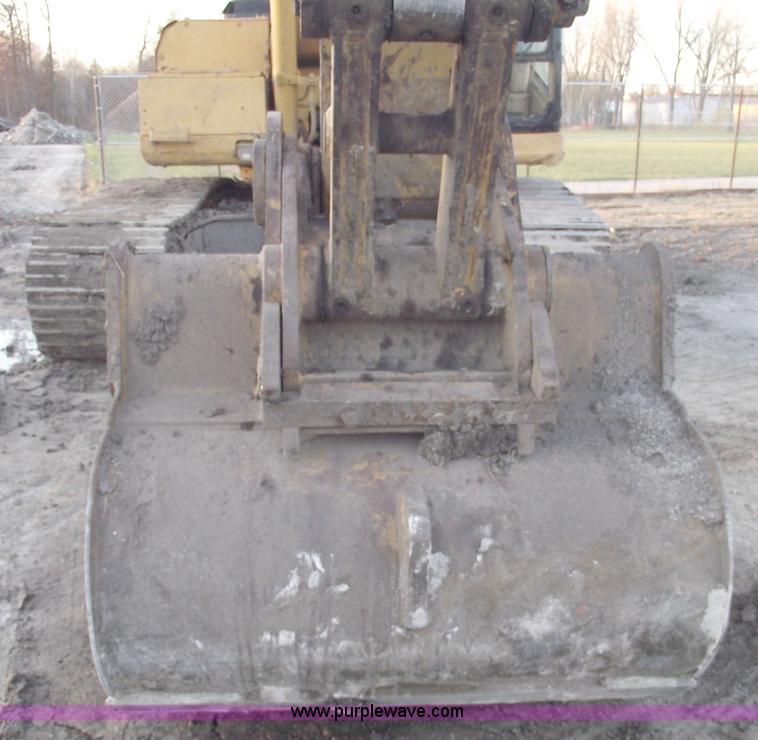 image for item C5794 1992 Caterpillar 325L excavator