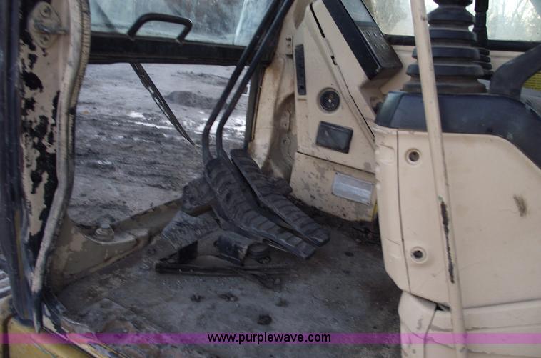 image for item C5794 1992 Caterpillar 325L excavator