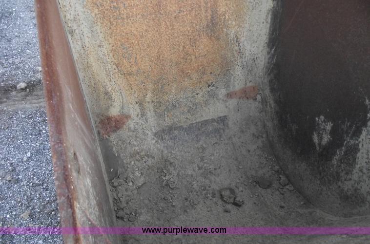 image for item C5796 40" excavator bucket with five teeth