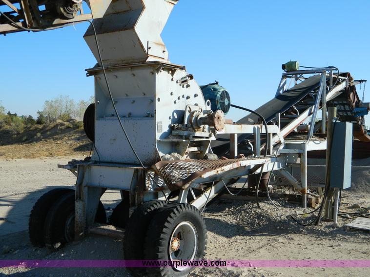 image for item D8604 Universal 4136 crusher