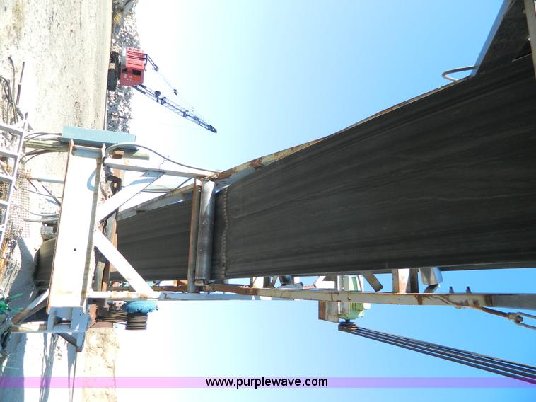 image for item D8604 Universal 4136 crusher