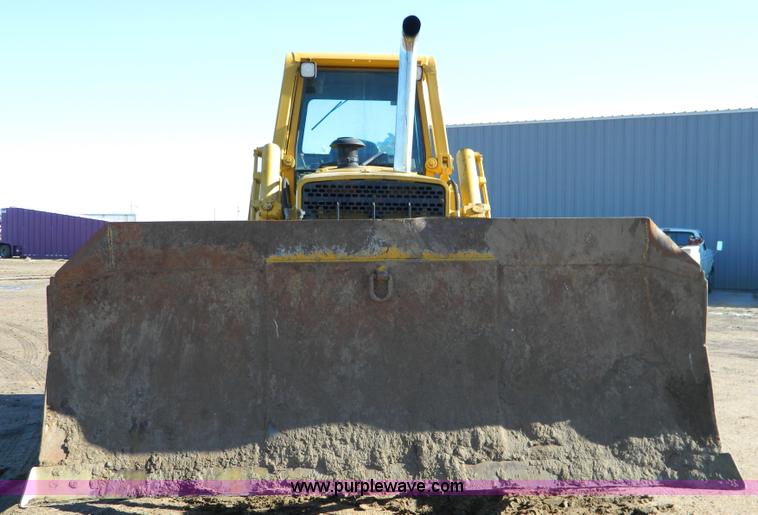 image for item D8609 1988 John Deere 850B Long Track dozer