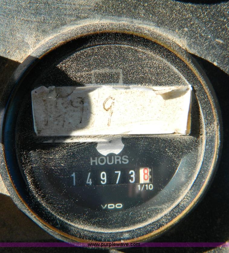 image for item D8609 1988 John Deere 850B Long Track dozer