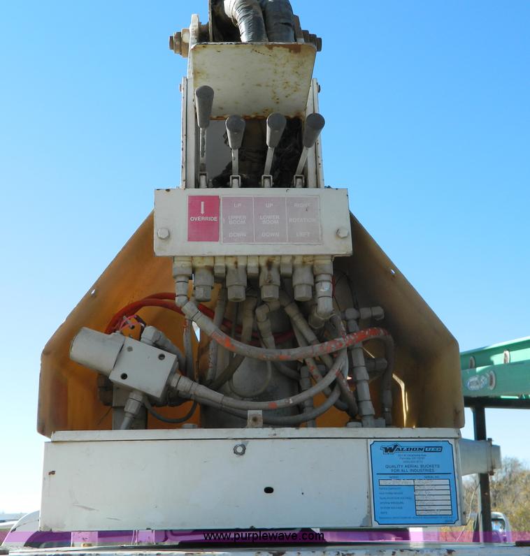 image for item D8610 1989 Chevrolet R3500 utility pickup truck