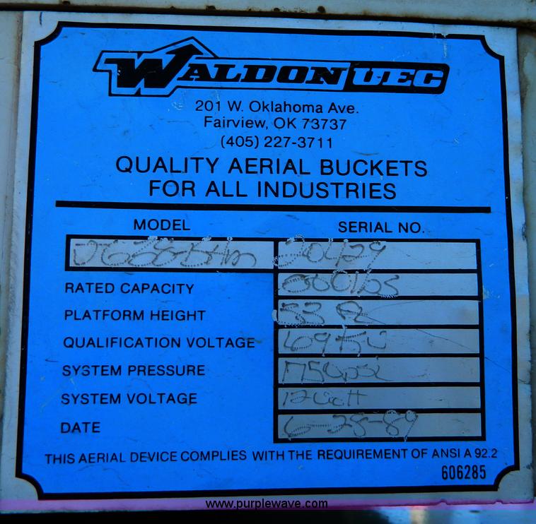 image for item D8610 1989 Chevrolet R3500 utility pickup truck