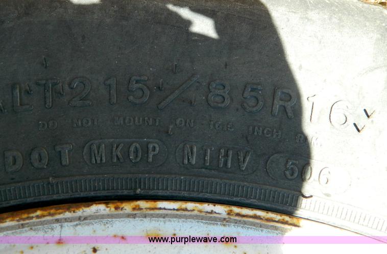 image for item D8610 1989 Chevrolet R3500 utility pickup truck