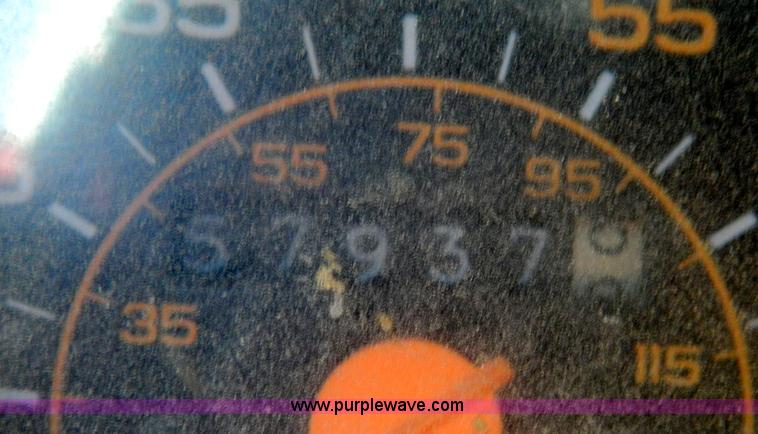 image for item D8610 1989 Chevrolet R3500 utility pickup truck