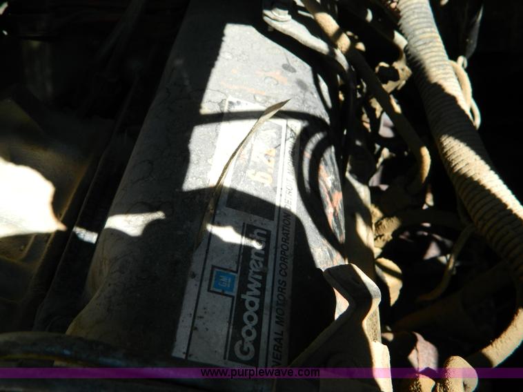 image for item D8610 1989 Chevrolet R3500 utility pickup truck