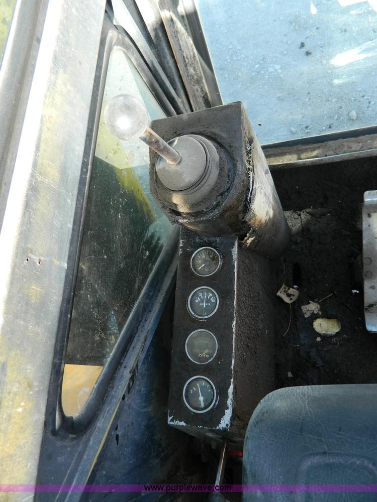 image for item D8623 American 35A excavator