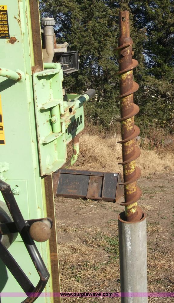 image for item G9400 Dig-r-mobile 550 auger drill