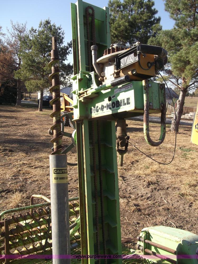 image for item G9400 Dig-r-mobile 550 auger drill