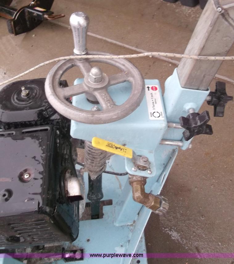 image for item G9420 Target 13H MC18 floor saw