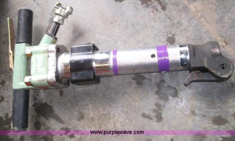 image for item G9422 Sullair MPB 30A pneumatic jack hammer